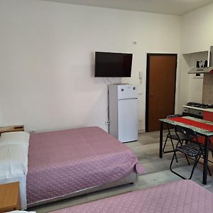Giada Rooms